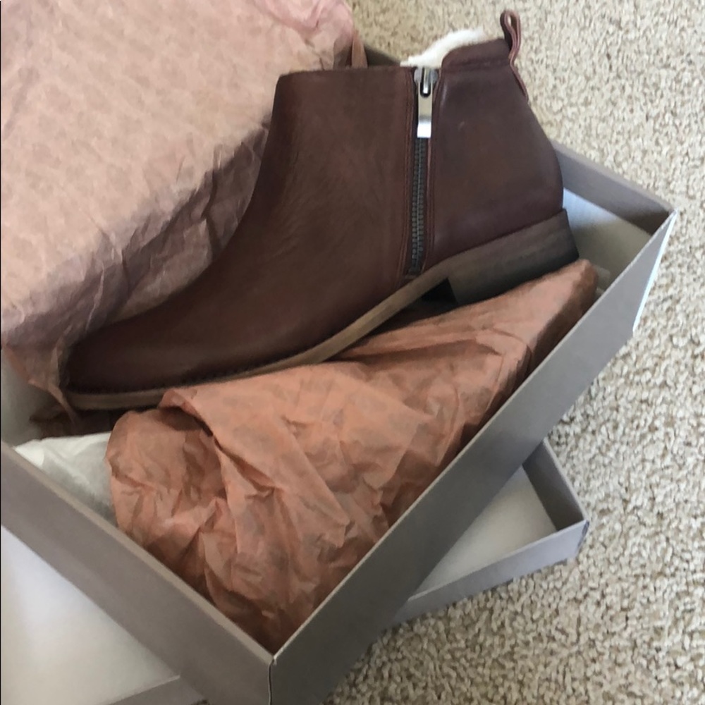 NWOT FrancoSarto Booties